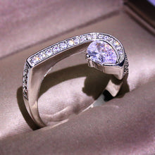 Load image into Gallery viewer, Unique Tear Drop Crystal Ring