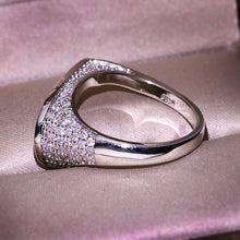 Load image into Gallery viewer, Unique Tear Drop Crystal Ring