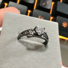 Load image into Gallery viewer, Heart-Shaped Cross-Border Mom Ring