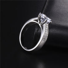 Load image into Gallery viewer, Round Six Claw Crystal Ring
