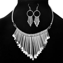 Load image into Gallery viewer, Beautiful Multi-layer Necklace Set