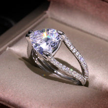 Load image into Gallery viewer, Heart Shape Clear Crystal Ring