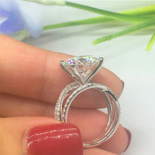 Load image into Gallery viewer, Glamorous Four Prong Round Stone Ring