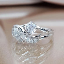 Load image into Gallery viewer, Dazzling White Stone Ring