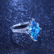Load image into Gallery viewer, Gorgeous Blue Triangle Diamond Ring