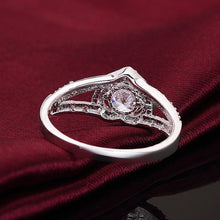 Load image into Gallery viewer, Exquisite Silver Heart Ring