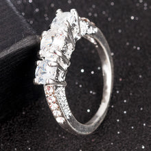 Load image into Gallery viewer, Silver Crystal Ring