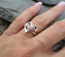 Load image into Gallery viewer, Mom Love Heart Silver Ring