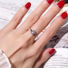 Load image into Gallery viewer, Classic White Rhinestone Ring