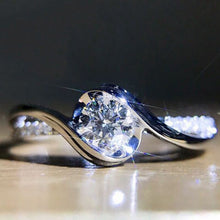 Load image into Gallery viewer, Classic White Rhinestone Ring