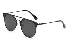 Load image into Gallery viewer, Round Luxury Sunglass