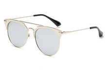 Load image into Gallery viewer, Round Luxury Sunglass