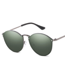 Load image into Gallery viewer, Luxury Round Sunglasses