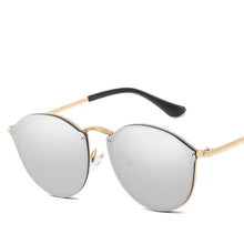 Load image into Gallery viewer, Luxury Round Sunglasses