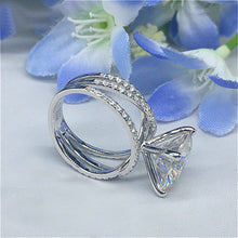 Load image into Gallery viewer, Glamorous Four Prong Round Stone Ring