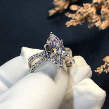 Load image into Gallery viewer, Distinctive Six Prong Zircon Ring
