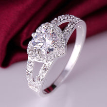 Load image into Gallery viewer, Exquisite Silver Heart Ring