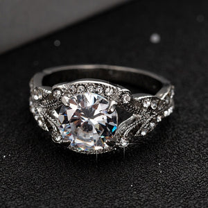 Elegant Leaf Design Crystal Ring