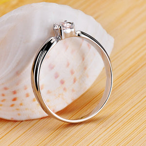 Luxury Round Stone Sterling Silver Ring