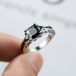 Elegant Design Black Crystal Ring