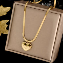 Load image into Gallery viewer, Adorable Heart Charm Necklace