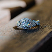 Load image into Gallery viewer, Elegant Leaf Design Crystal Ring